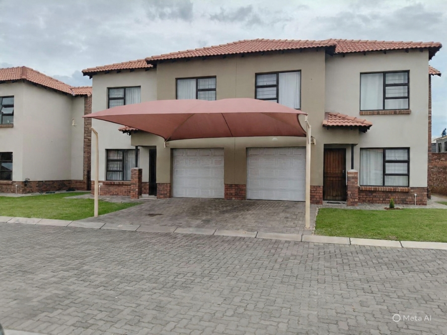 3 Bedroom Property for Sale in Waterval East North West